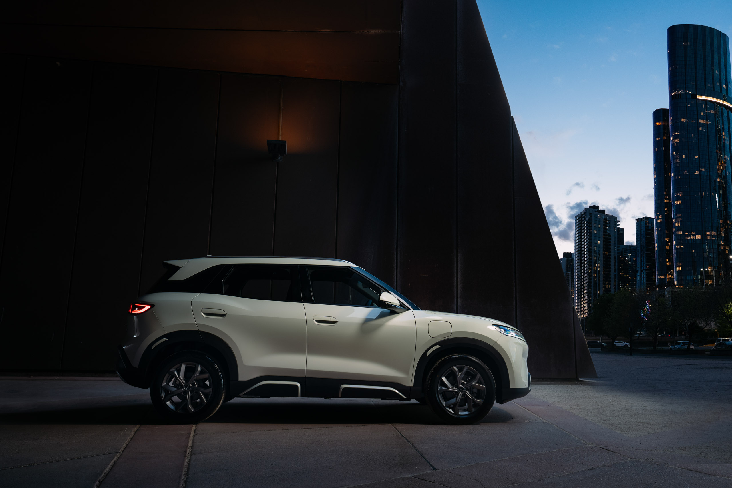 BYD Atto 2 Side Angle