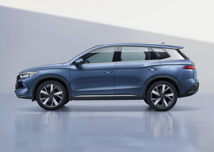 BYD Sealion 5 blue, side view