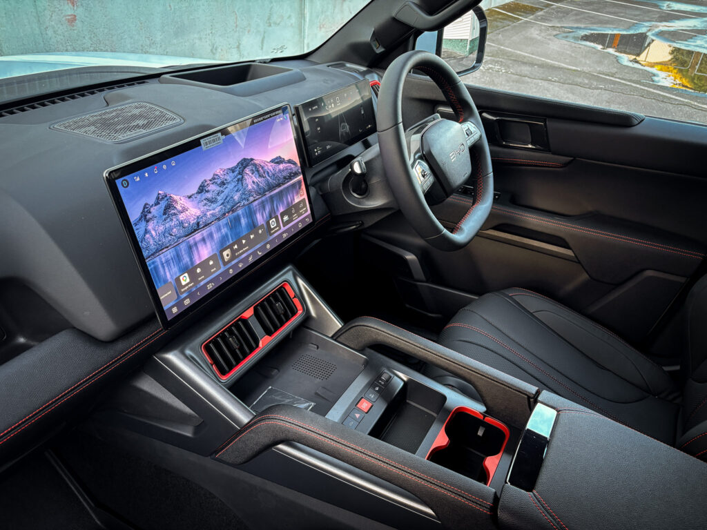 BYD Shark 6 Performance interior centre console photo